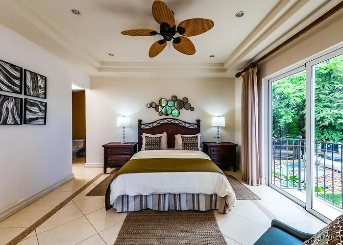 Apartamento Luxury 3br Appt, Center, 2 Min To Beach, Hi-speed Wifi *