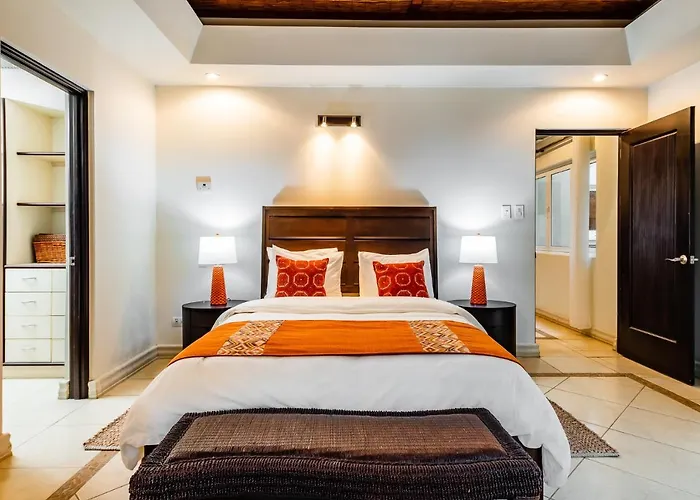 Apartamento Luxury 3br Appt, Center, 2 Min To Beach, Hi-speed Wifi Tamarindo